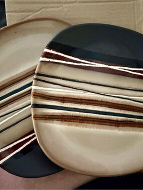 Vintage Better Homes and Gardens Bazaar Plates